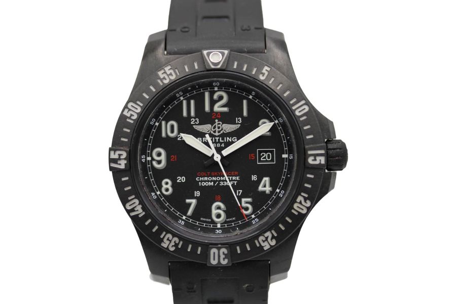 Breitling Colt Skyracer X74320